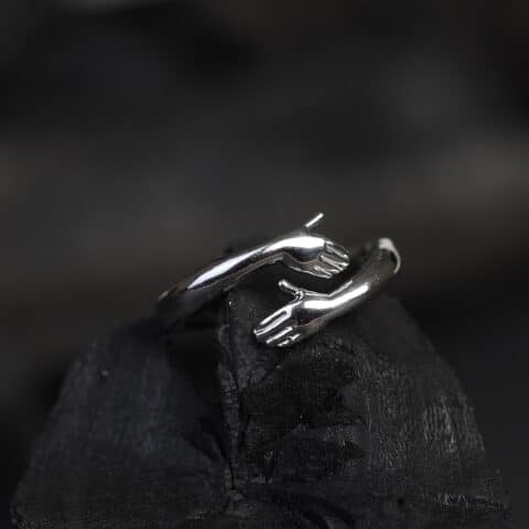 Hug ring sterling silver 925