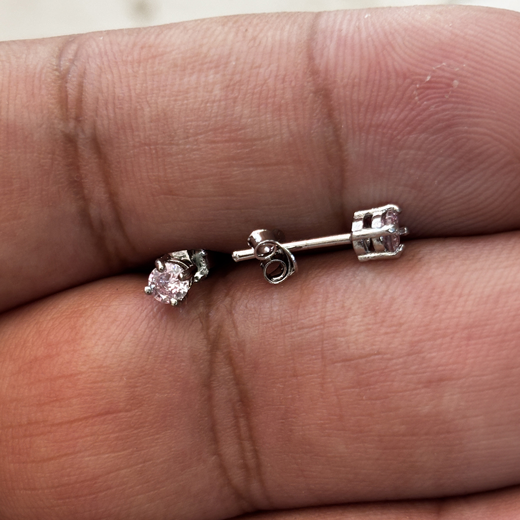 Pink Star studs - Image 2