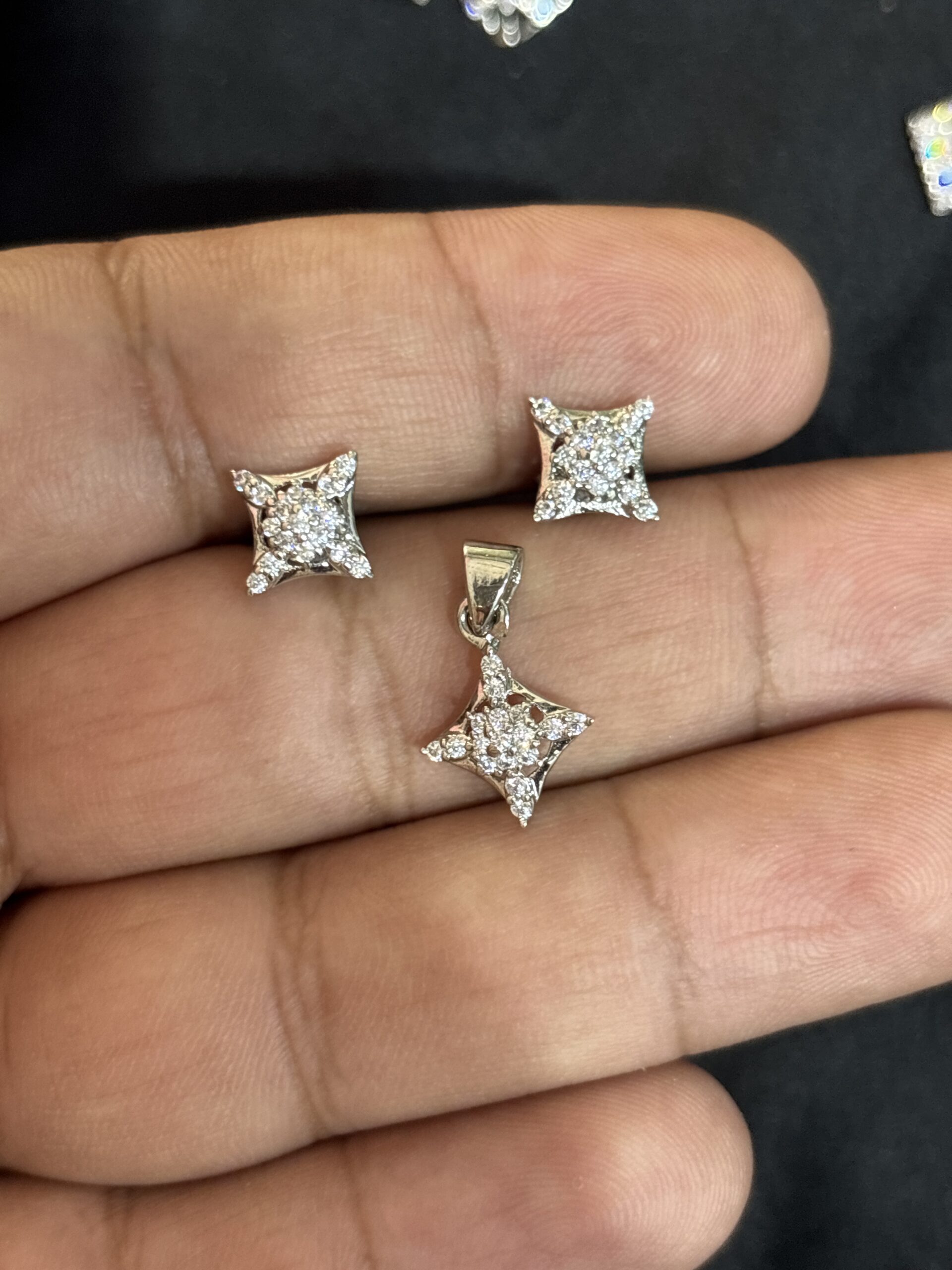 SHining Star Pendant set - Image 2