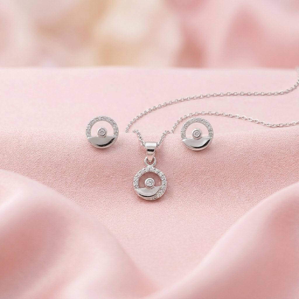 Half rounds Pendant Set